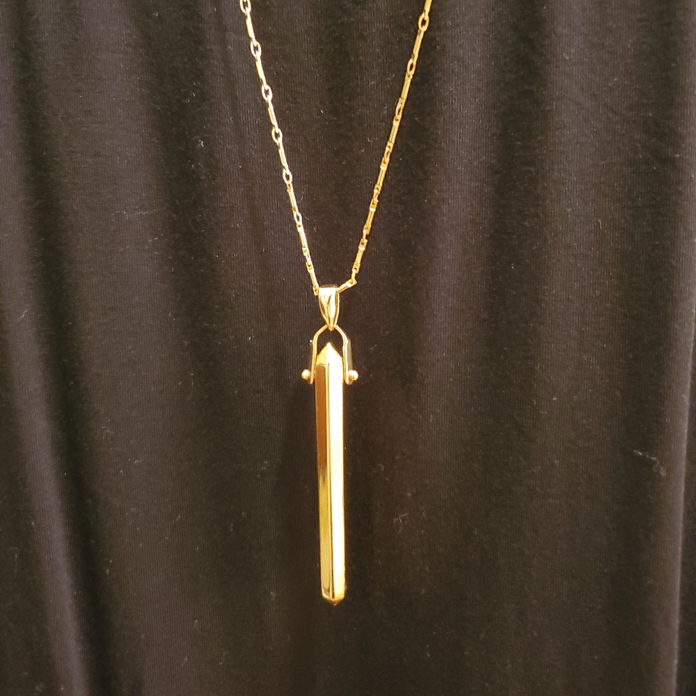 Stella & Dot rebel necklace